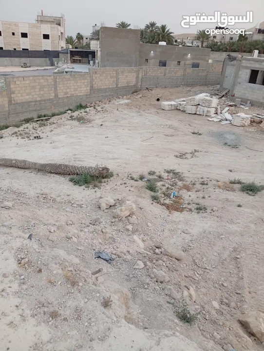 قطعة أرض في مخيم عقبة جبر