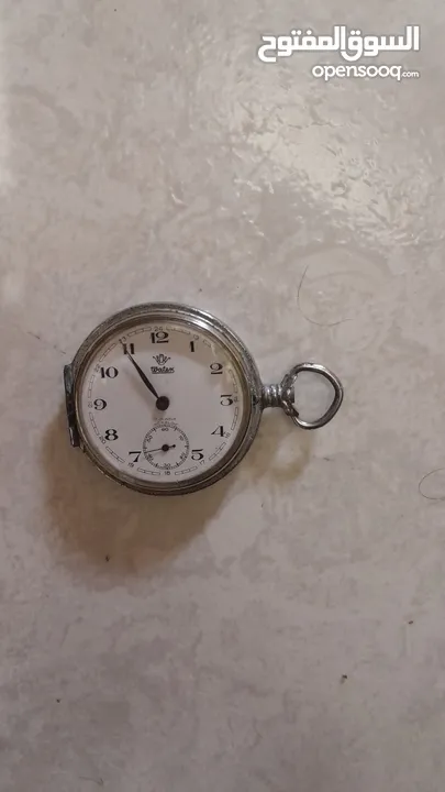 قطع تراثية قديمة وجميلة ذات طابع عربي أصيل