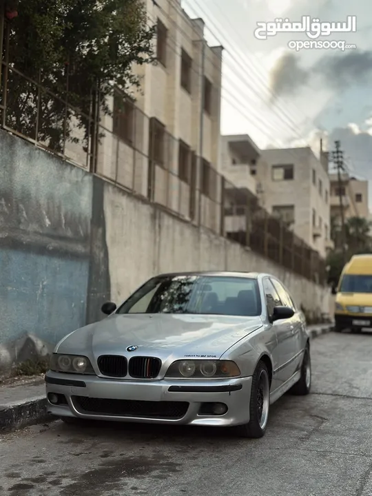 bmw E39 للبيع كاش او دفعه وشكات نابلس/ فلسطين