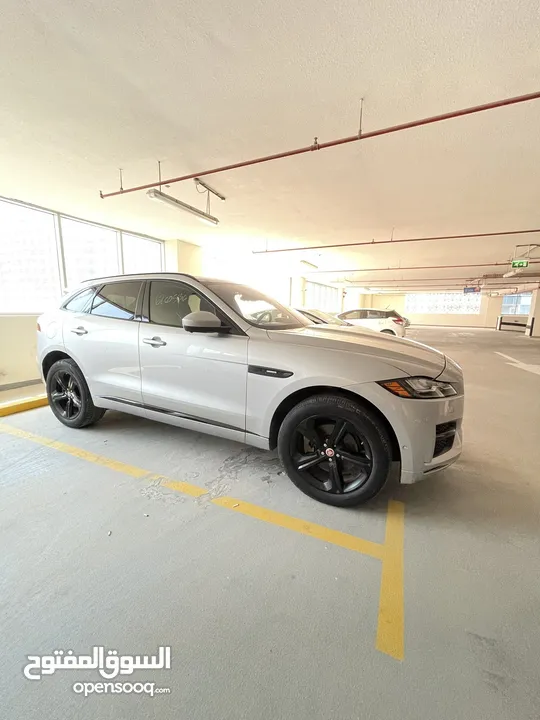 2017 JAGUAR F-PACE R-SPORT