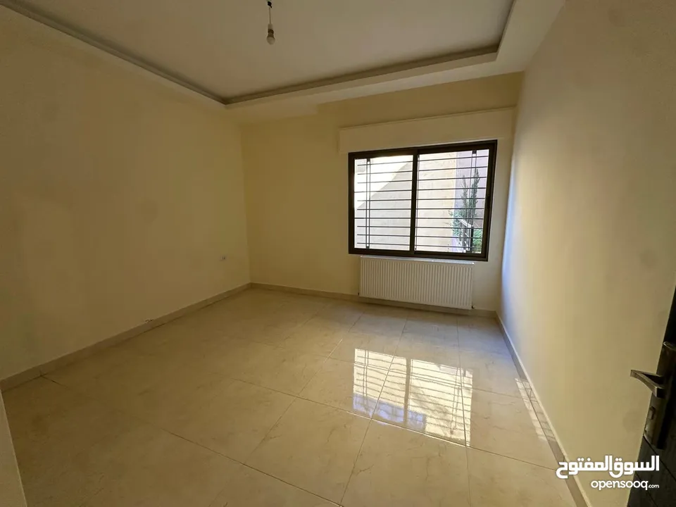 شقه غير مفروشه للأيجار في طريق المطار ( Property 40590 )-174899580
