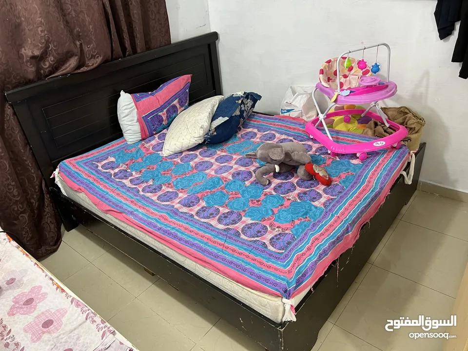 Queen bed with medical matress