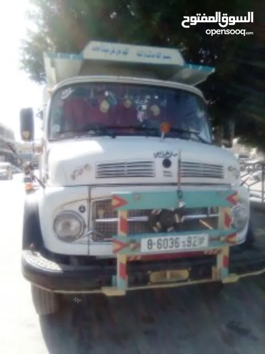 للبيع شاحنة مرسيدس كلاسيك