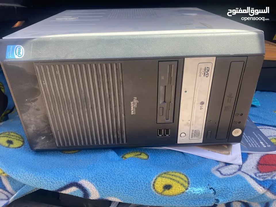 كيس كمبيوتر يحتوي  اثنان DVD