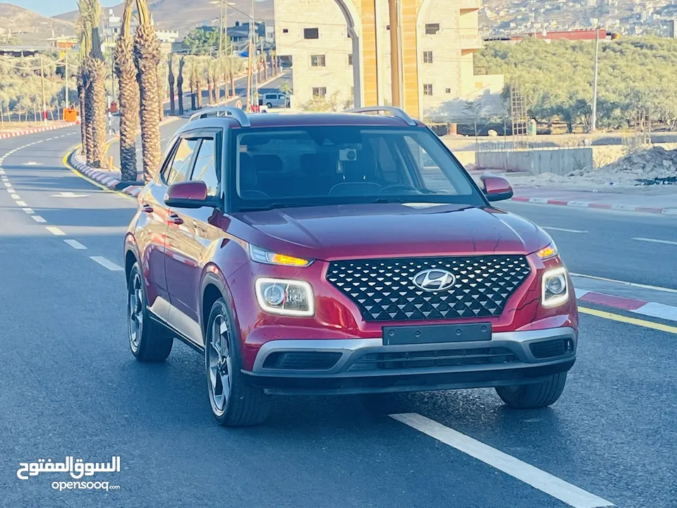 هونداي فينو مع فتحة سقف 2020