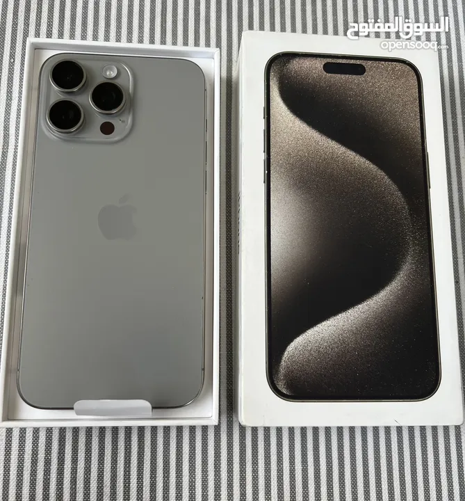 Iphone 15 pro max natural titanium 256 GB used like new