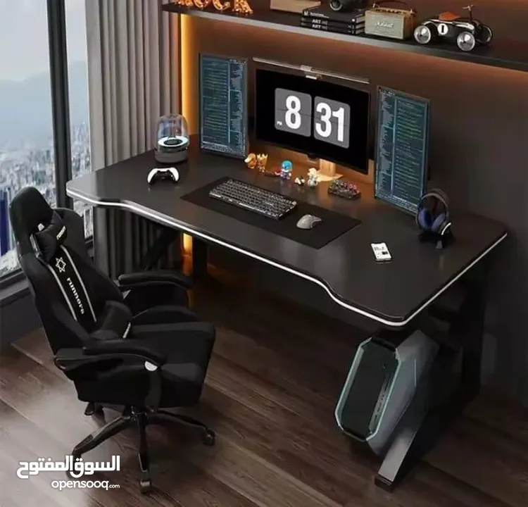 للبيع مكتب جيمنج مع رف للشاشه بسعر يناسب الجميع للطلب عبر رقمي الوتس