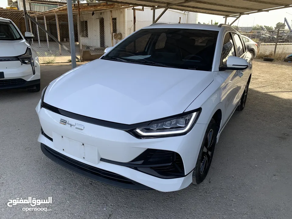 BYD E2 2022 بي واي ديه 2022 صنف لوكشري فل الفل بحاله الوكاله