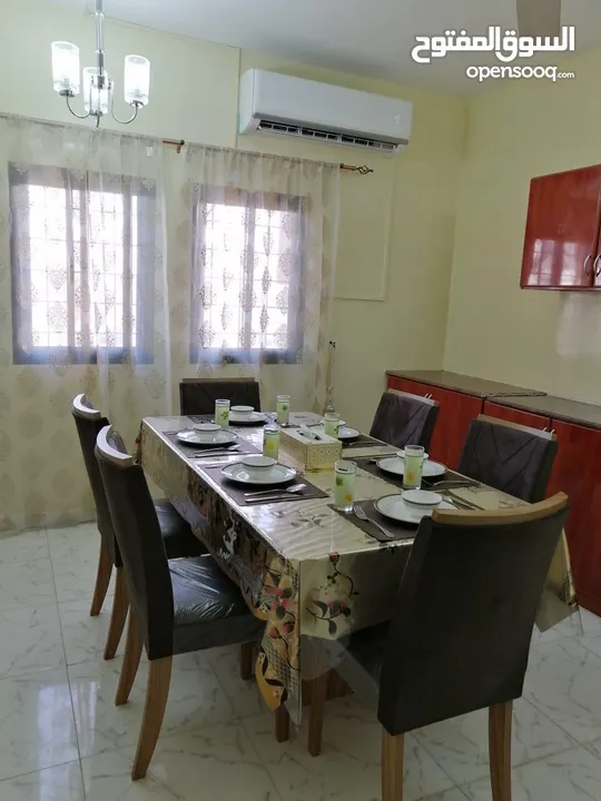 2 Bedrooms Furnished Apartment for Rent in Al Khuwair REF:1005AR