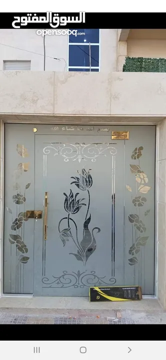 قص وتركيب وتفصيل جميع انواع الزجاج وللمرايا وتركيب جميع زجاج الطاولات وفتح شفاطات