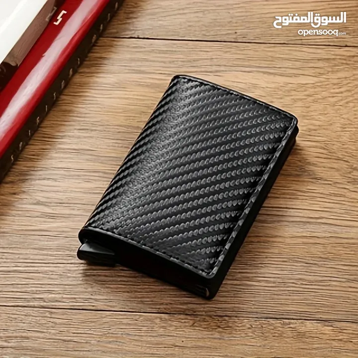 محافظ رجالي حجم صغير جلد صناعي وحافظة بطاقات لون اسود كاربون فايبر