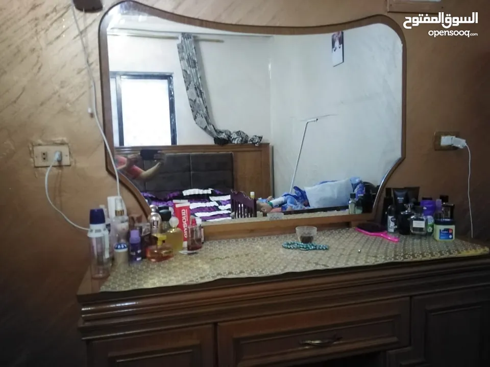 للبيع غرفه نوم تفصيل مستعمل شبه جديد