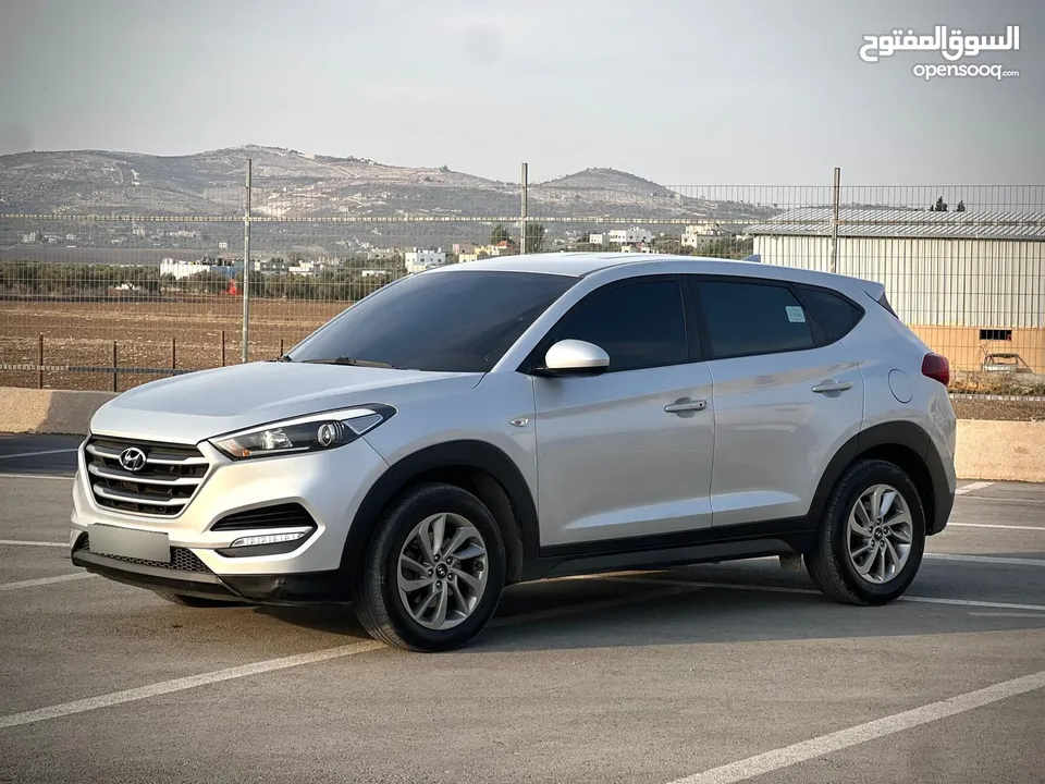 هونداي توسان/2017  فل بدون فتحة سقف 4x4