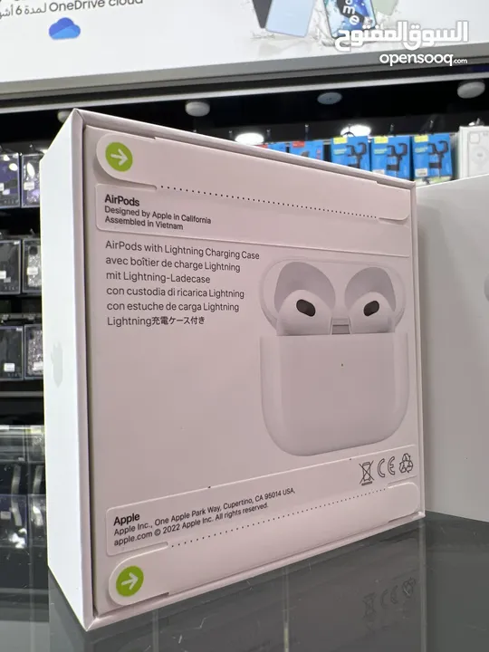 AirPods Apple 3rd generation سماعات ايفون الاصدار الثالث جديدة مسكرة بالكرتونة كفالة آبل سنة كاملة