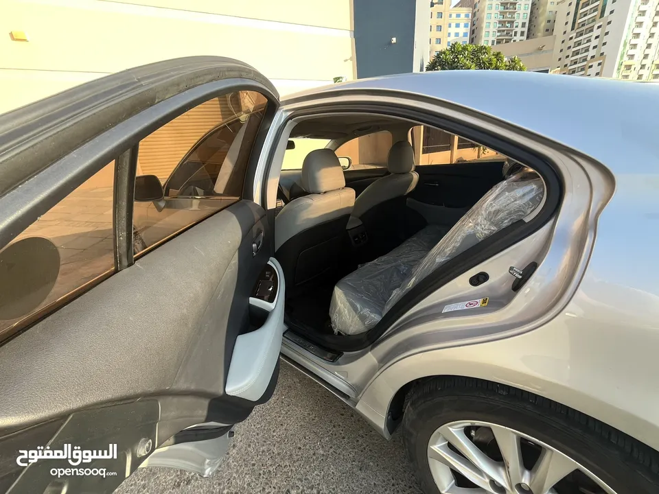 لكزس اي اس 350 موديل 2010  Lexus Es350 model 2010