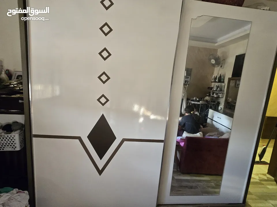 غرفة نوم ماستر مستعملة استعمال خفيف