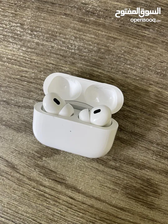 air pods pro2 type c ضمانapple care+ سنتين