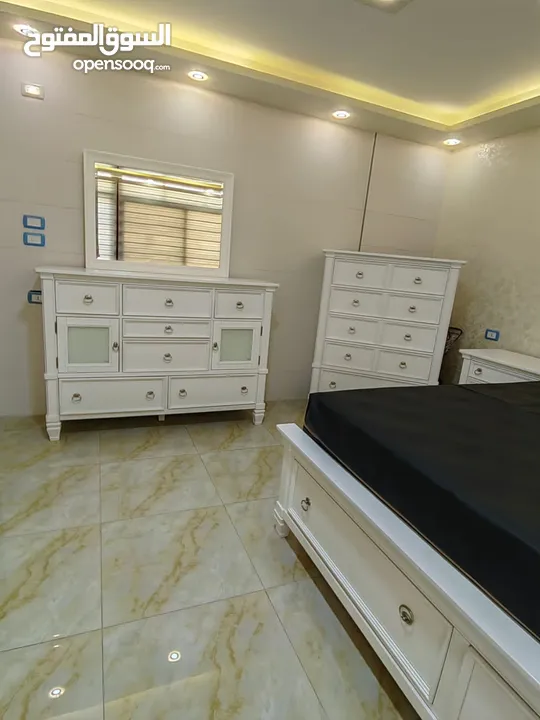 غرفه نوم امريكي   اشلي   ثقيله جدا جدا.    سبب البيع السفر  بسعر حرق والله بعوض  الغرفه ماببتعوض