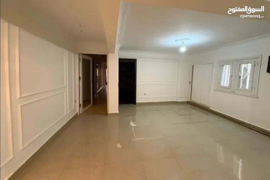 شقة في المهندسين  حي راقي