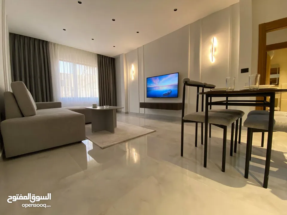 شقة فاخرة مفروشة للإيجار في ارقى مناطق عمان