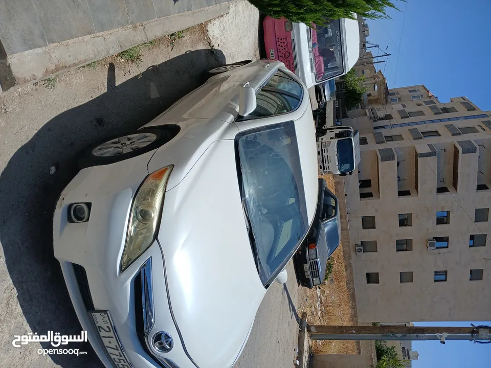 هونداي ايونك و تويوتا كامري للايجار الشهري