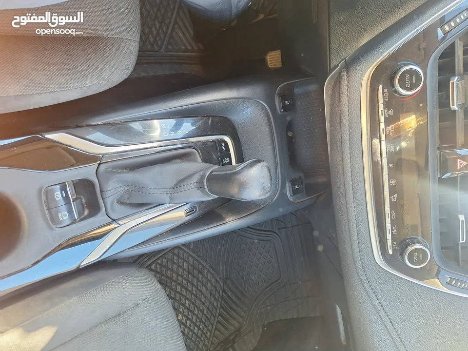 تويوتا كورولا تسير 2021