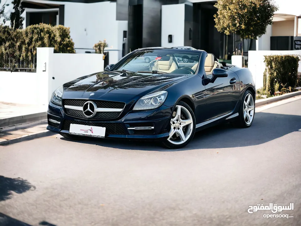 MERCEDES-BENZ SLK-200  CONVERTIBLE  GCC  LOW MILEAGE  0% DWONPAYMENT