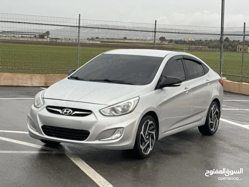 هونداي اكسنت بنزين 2016