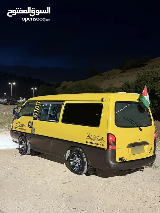 H100    2002 للبيع