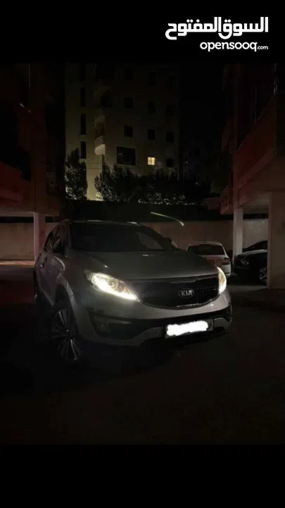 سبورتاج 2015 في الرخصة فل ما عدا فتحة فحص نخب دهان 3 قطع فقط للبيع ع الكاش فقط او بدل