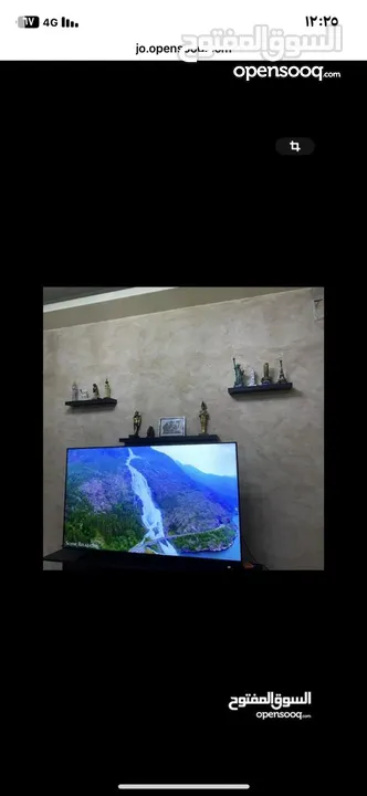 طاولة تلفزيون مع 3 رفوف تعليق للبيع