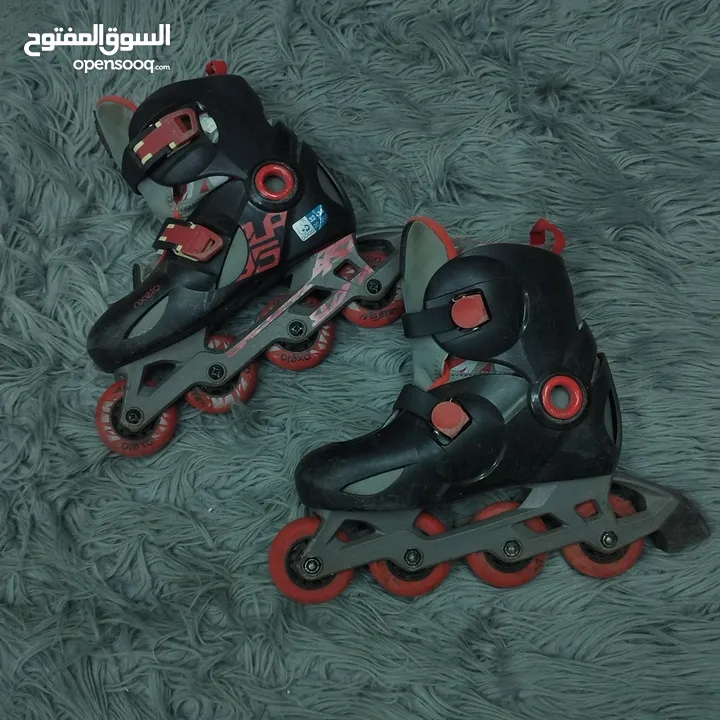 سيارة أطفال