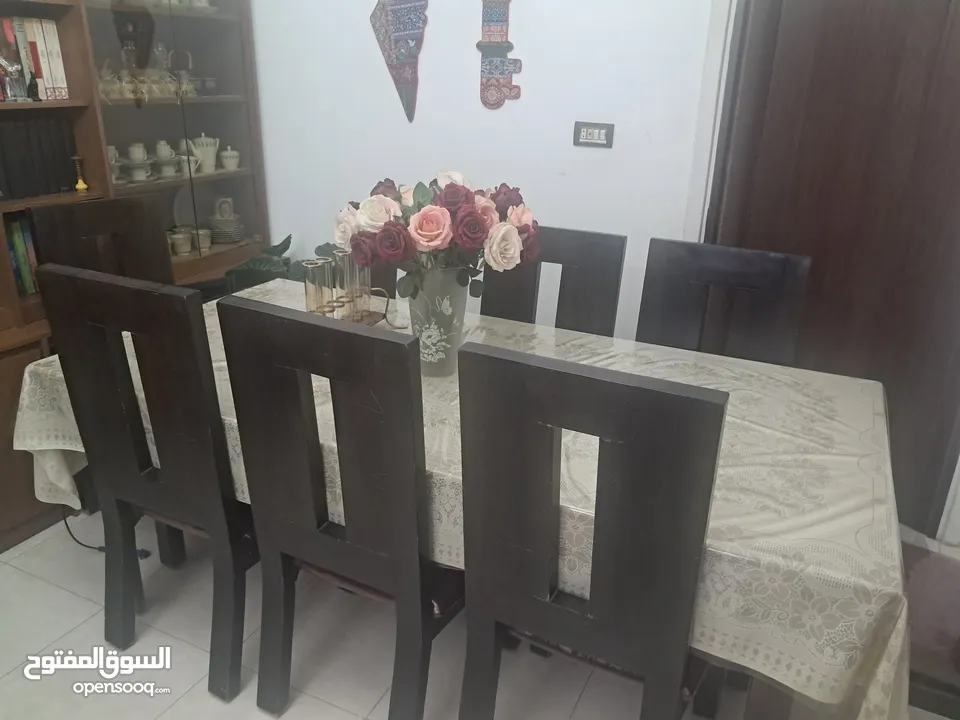 طقم كنب اشلي 7 مقاعد و طقم سفرة 8 مقاعد