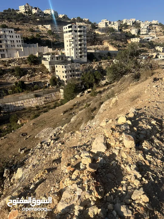 ارض واد الزرزير مطله وهادئه