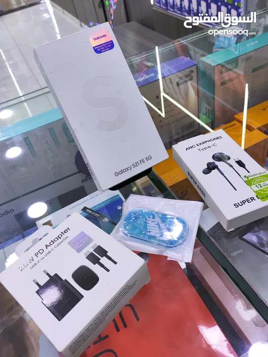 مستعمل اخو الجديد بلكرتوتة Samsung S21 FE 5G جيجا 128 رام 16 مع بكج هداية
