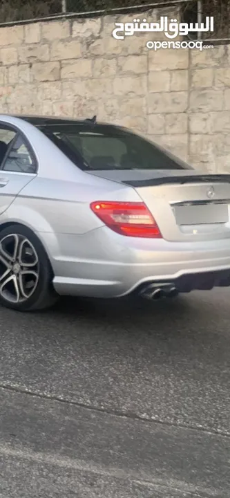 مرسيدس 2012 C200 AMG للبيع على الكاش اتومات وتوب ترينك وغيار اسبورت 7غيار فل اضافات بانورما مع فتحه