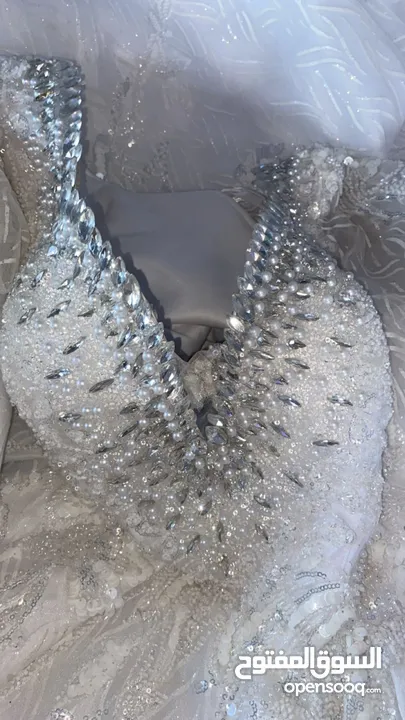 بدلة عرس للبيع