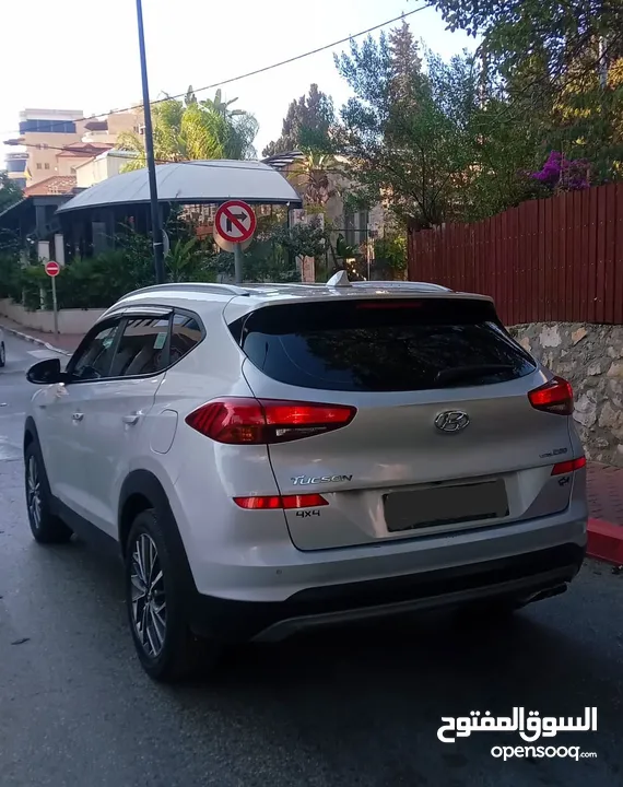 توسان فللل بدون. فتخه. بصمه. 4/4 فحص نخب بسعرررر حرق حرق