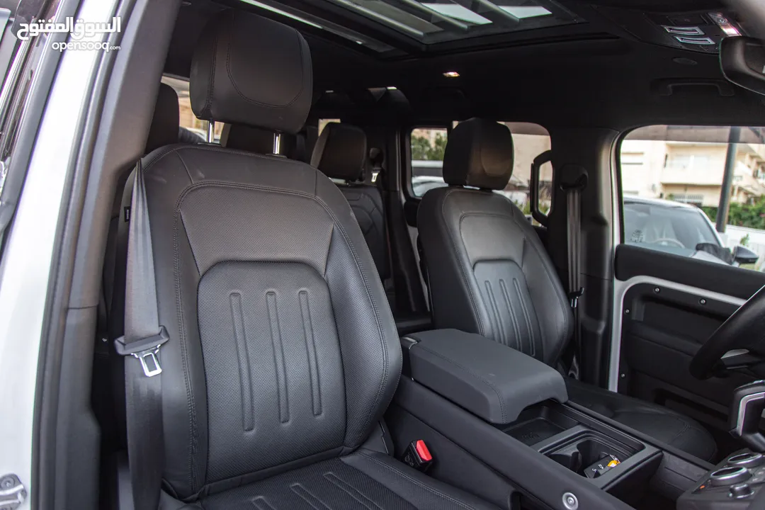 Land Rover Defender 2022 Gasoline Black edition