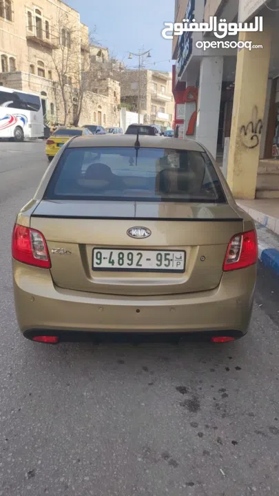كيا ريو 2010
