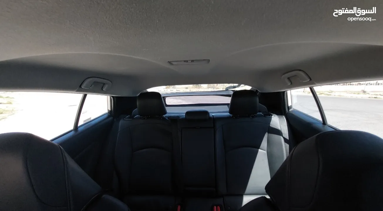 تويوتا بريوس 2022 XLE فحص كامل فل ما عدا الفتحة صنف بيرسونا TOYOTA PRIUS 2022 XLE FULLY LODED