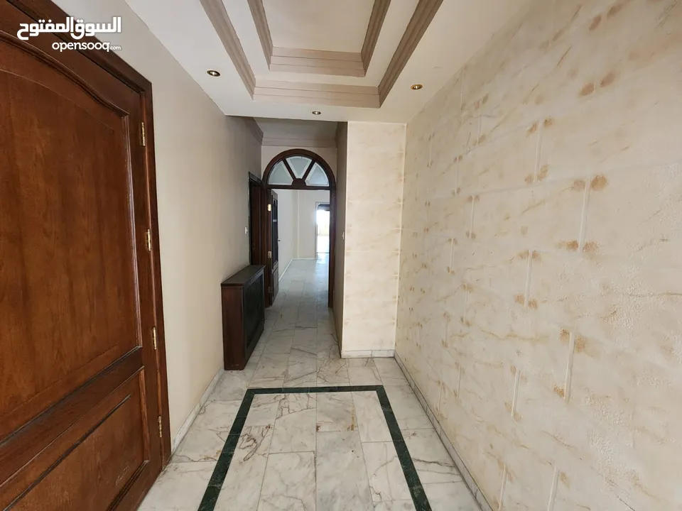 شقة للبيع في دير غبار - ref : 14420