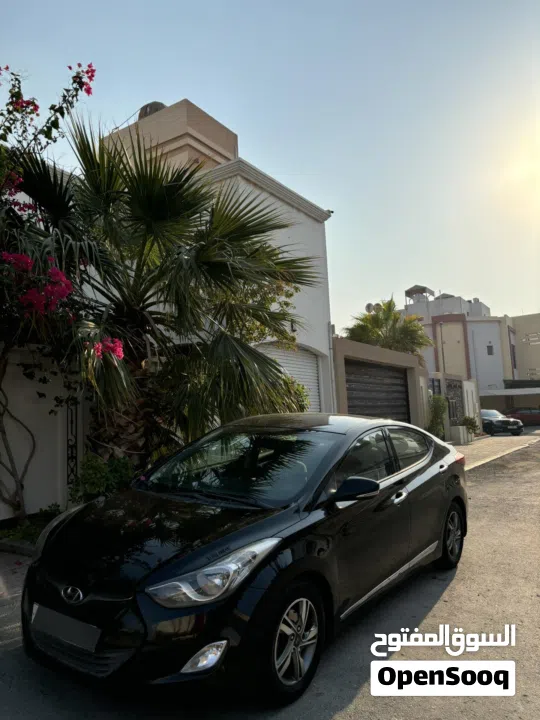 للبيع هونداي الانترا 2013