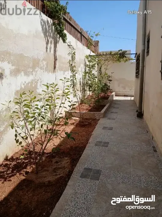 منزل شبه فيلا للبيع