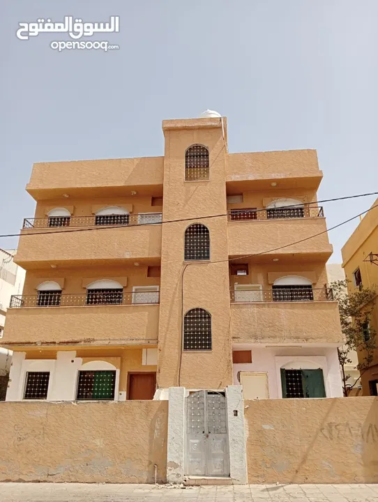 عمارة للبيع في المحدود الوسط حوض الرمال بحالة ممتازة للبيع بسعر مغري جدا