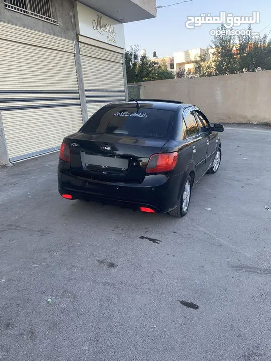 كيا برايد فتحة سقف بنزين 1600اوتماتيك