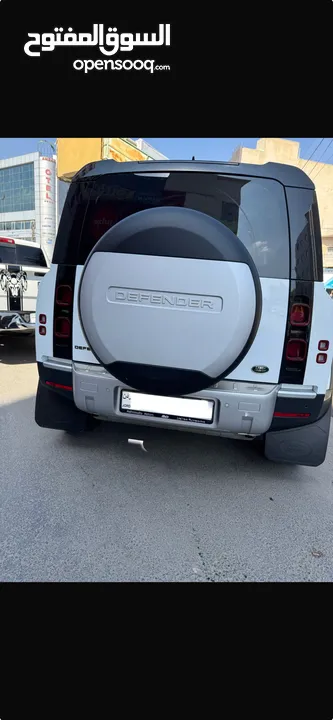 Land Rover Defender2023 وارد وصيانة المحمودية Plug in hiybrid one owner