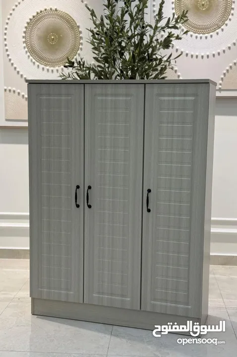 الخزانة الثلاثية الفاخرة – سعة أكبر وشكل أرتب  قطعة بتغيّر مدخل البيت 180 درجة... واسعة، قوية،