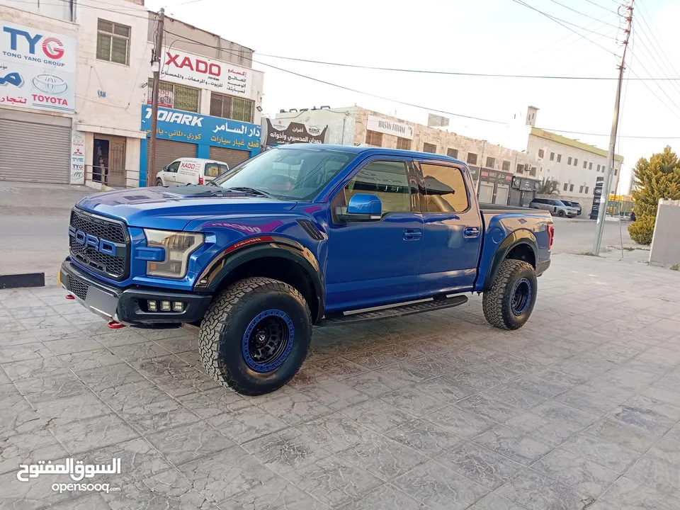 فورد رابتر أصلي للبيع للجادين فقط بسعر مناسب  F150  2018 أزرق جنط بي دلك فل بنوراما