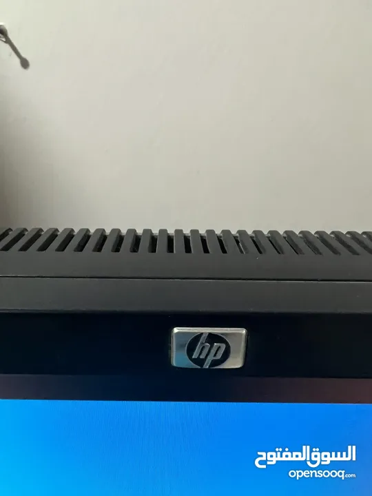 كمبيوتر دسك توب مع شاشة HP